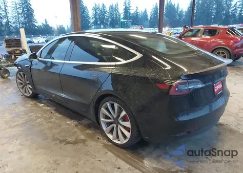 2018 Tesla Model 3 Long Range/Performance из США, поврежденный, VIN 5YJ3E1EB5JF081806